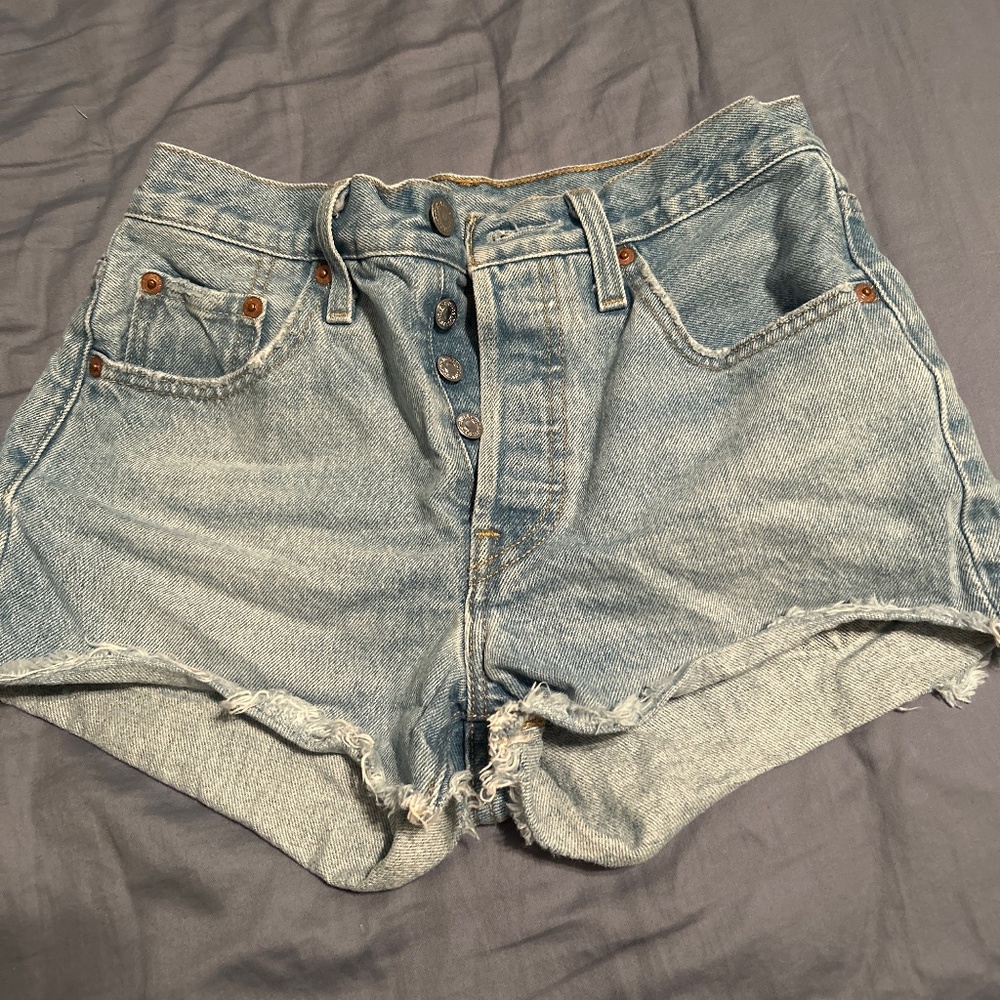 Levi 501 Jean Shorts